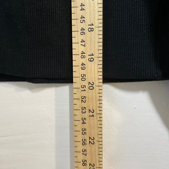 Women's Zara Cropped Turtleneck Sweatshirt Black Long Sleeves Size S - Picture 7 of 8